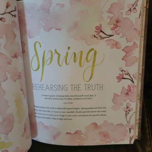 Gracelaced, by Ruth Chou Simons. Brand New Hardcover. - Picture 9 of 16